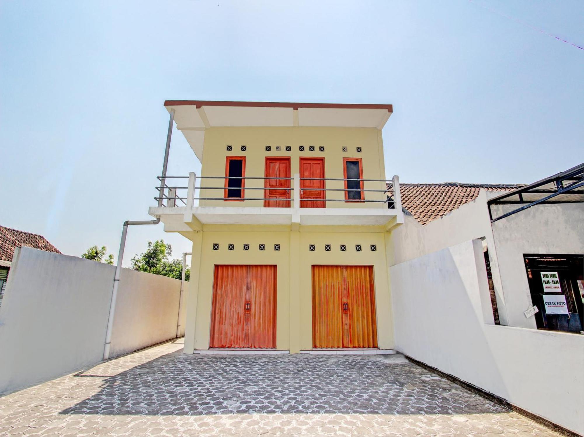 Spot On 93020 Rumah Singgah Ganjuran Bantul Eksteriør billede
